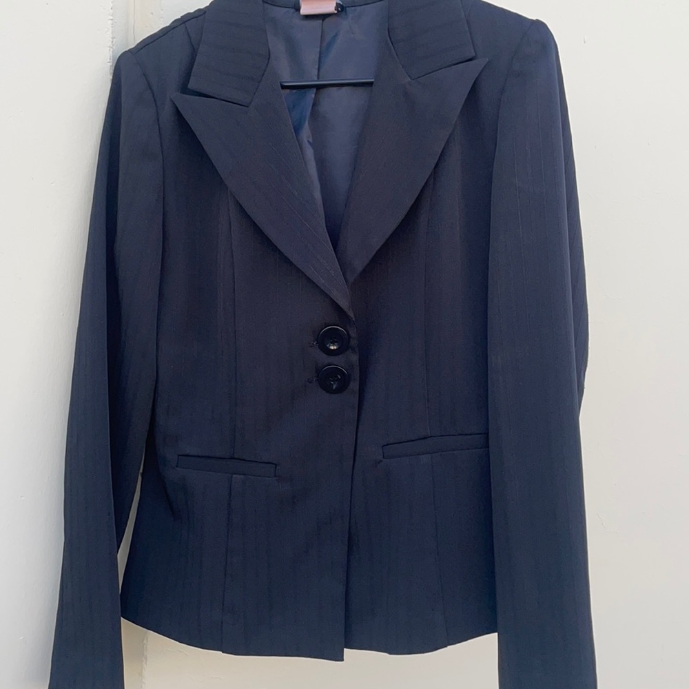 Nice suit type jacket, medium in Junior size